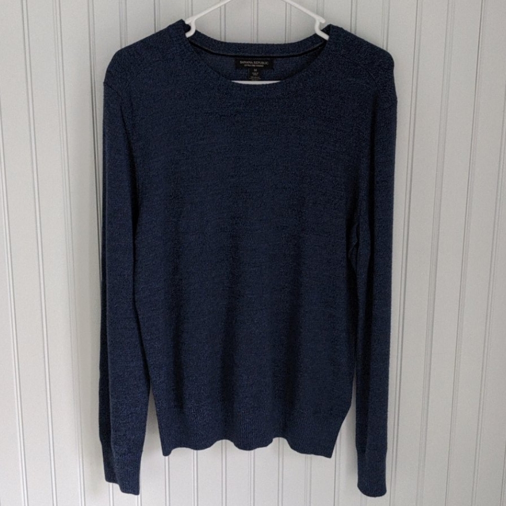 Crewneck sweater